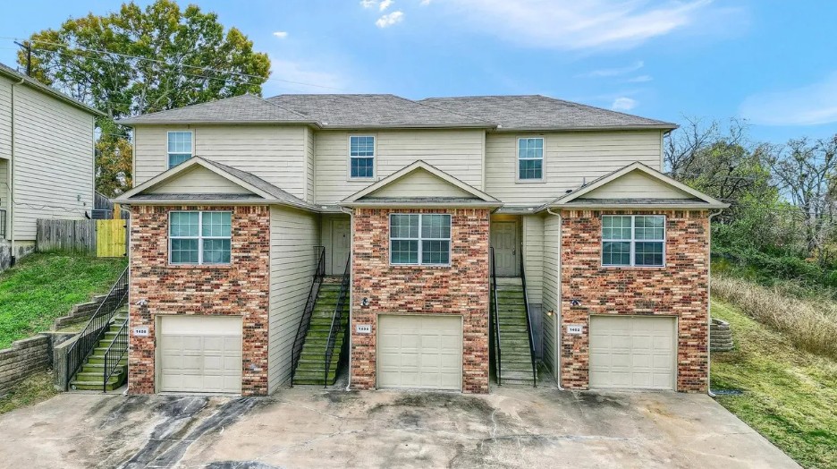 1404 Park Place